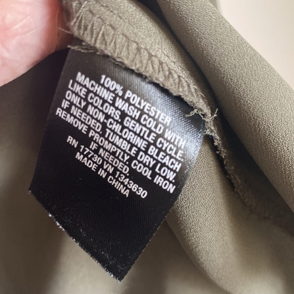 Mossimo Lg. Long Sleeve/3/4 sleeve Blouse, Olive - Picture 7 of 7